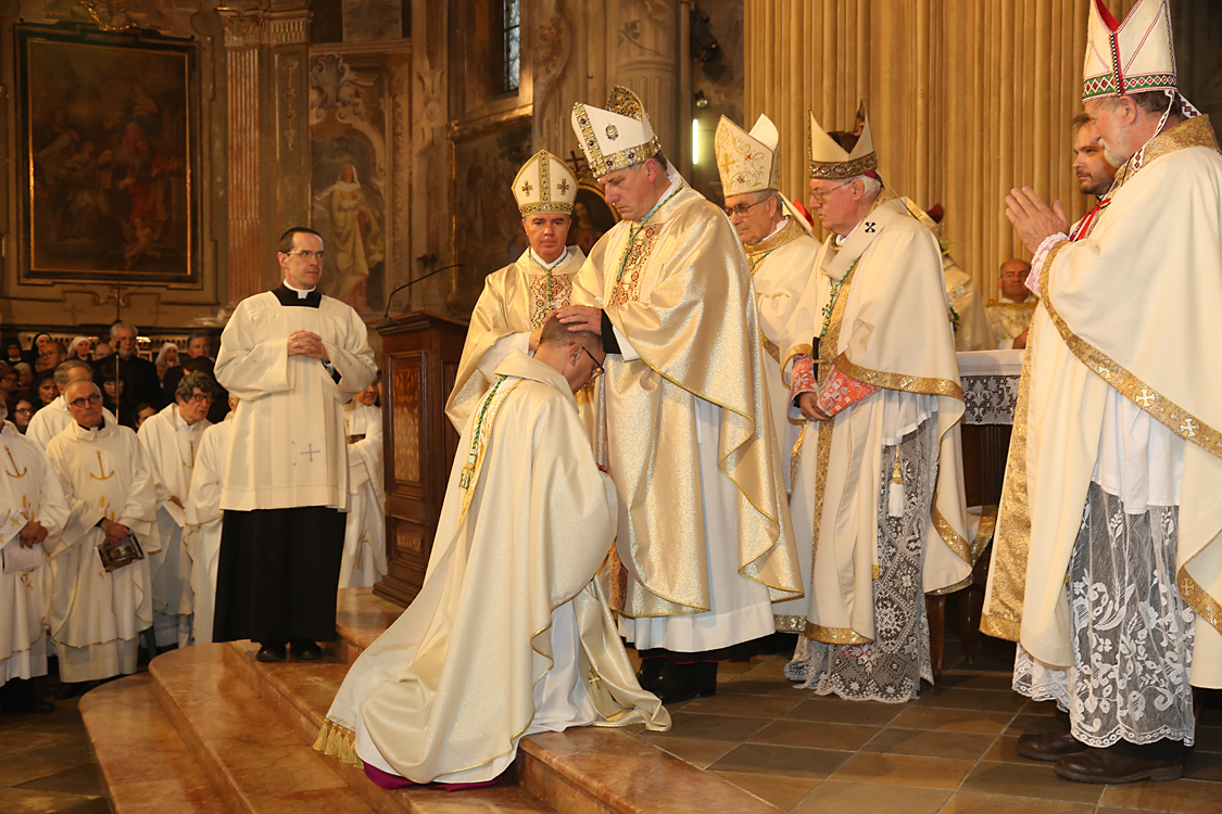 Monsignor Marco Prastaro Vescovo di Asti_234.jpg